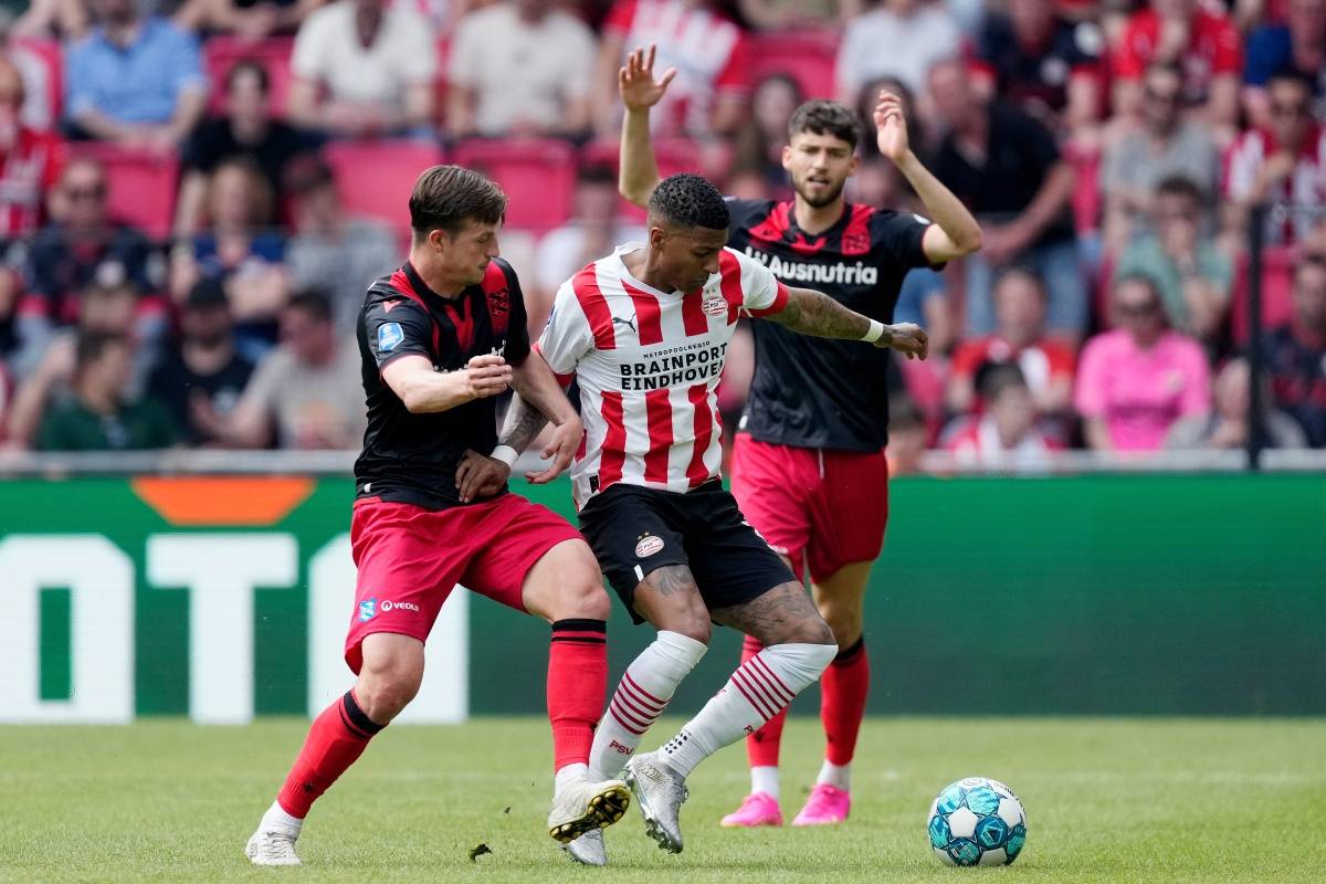 体育足球友谊赛：多特蒙德5-1杜塞尔多夫